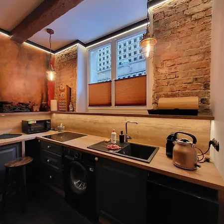 Stylowy Retro Πόζναν